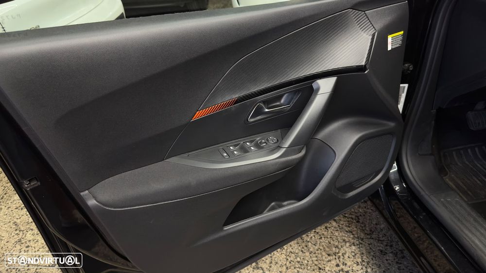 Peugeot e-2008 Active - 16