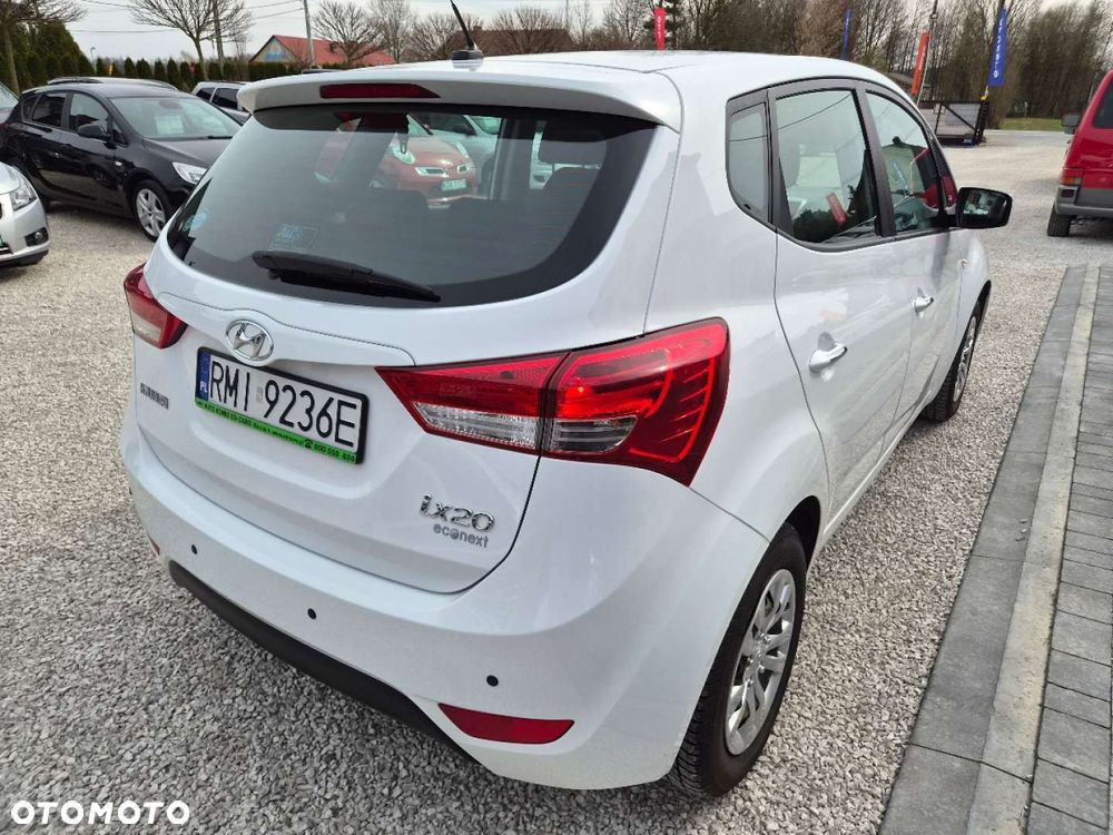 Hyundai ix20 - 10