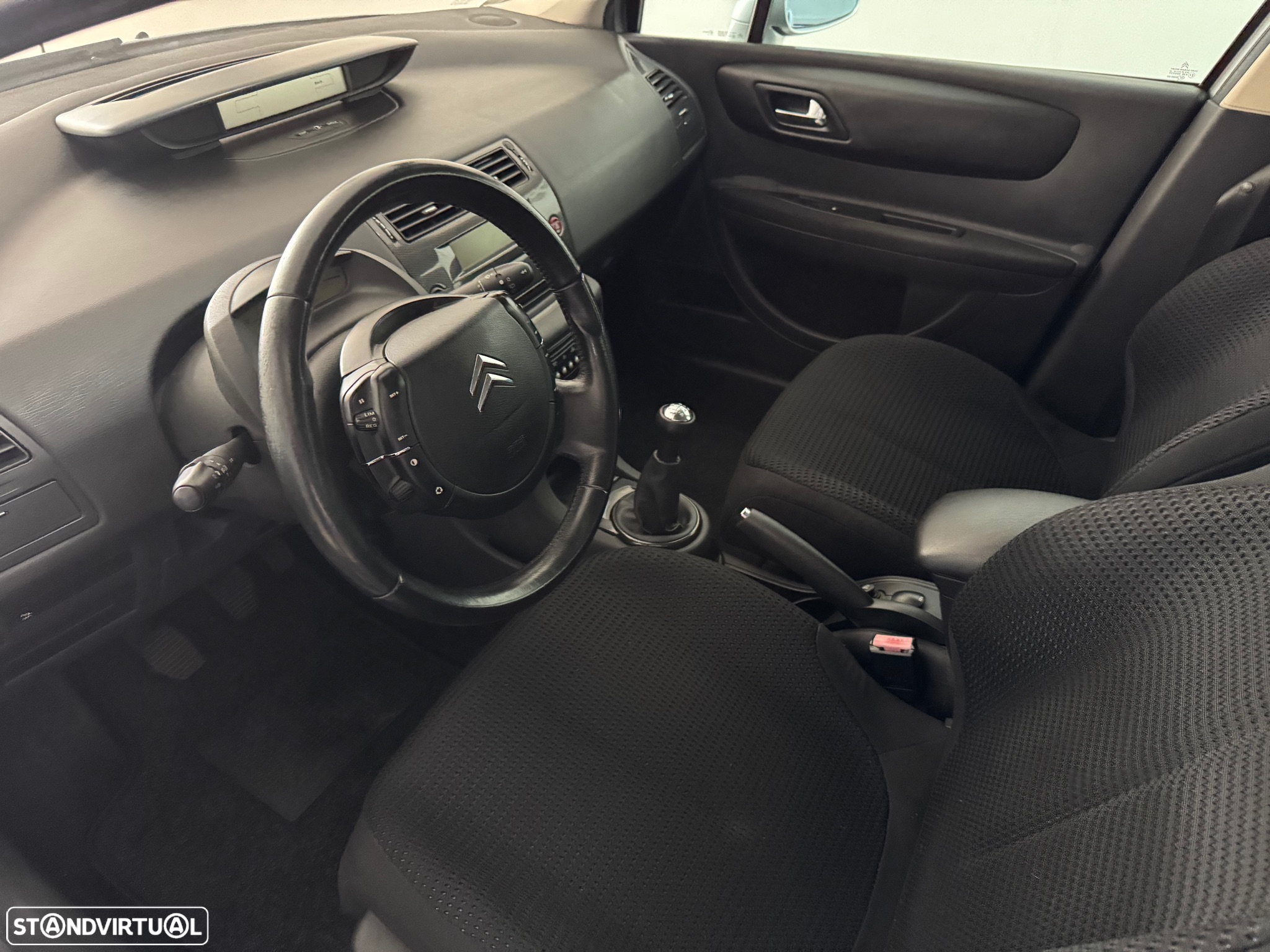 Citroën C4 1.4 16V SX - 18