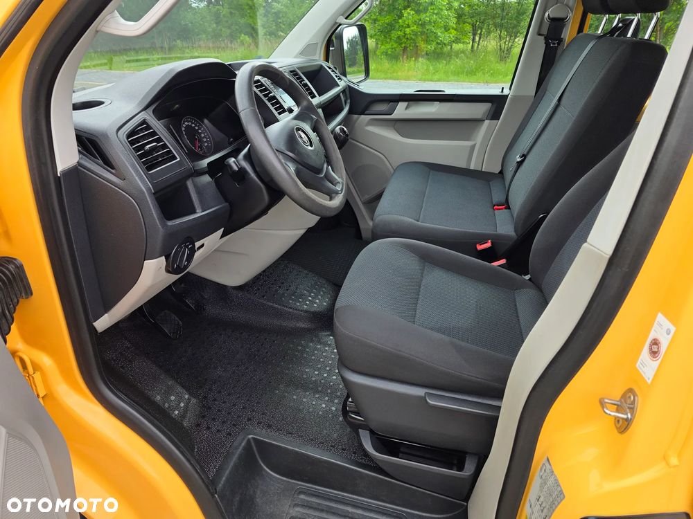 Volkswagen Transporter - 12