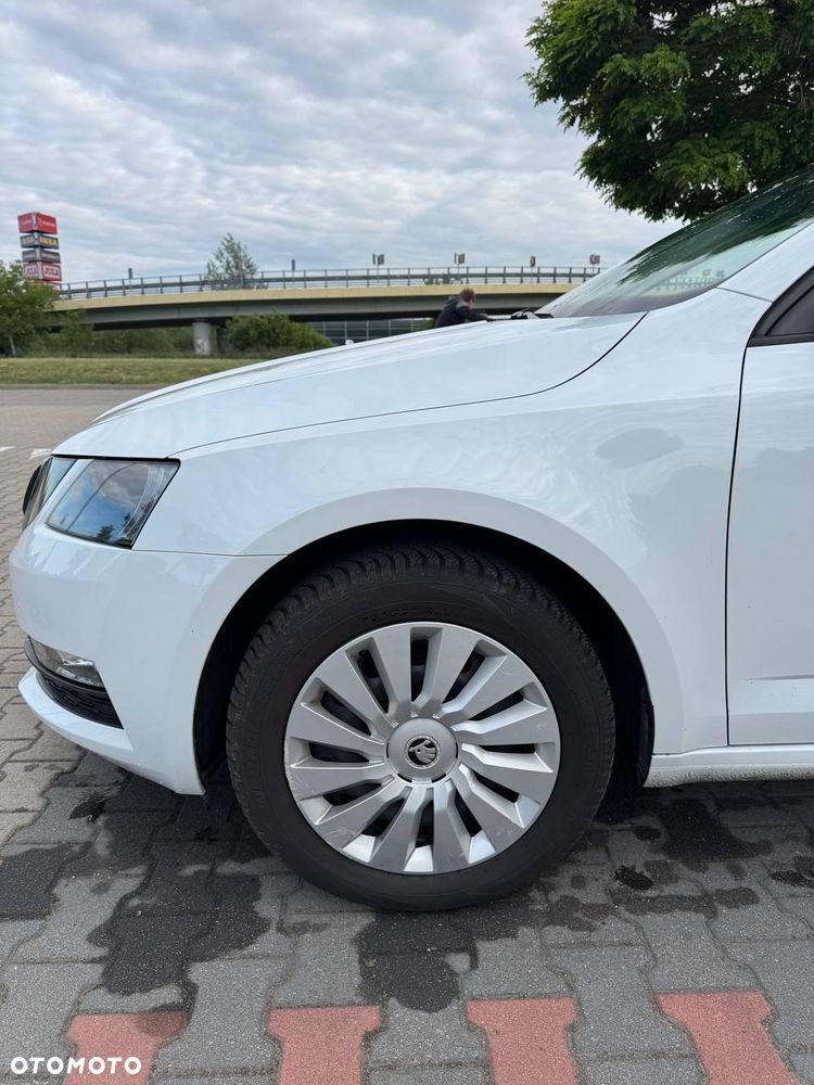 Skoda Octavia 1.6 TDI DSG Clever - 7