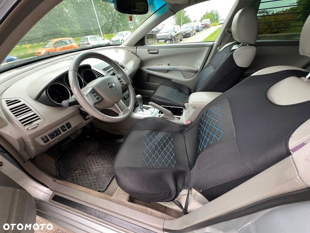 Nissan Maxima 3.5 SE - 17