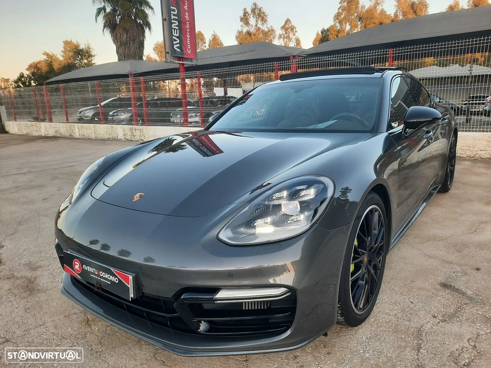 Porsche Panamera 4 E-Hybrid - 5