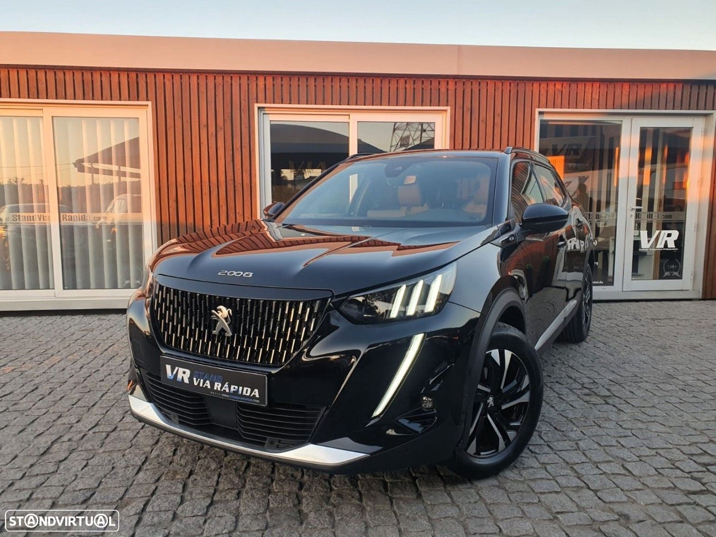 Peugeot 2008 1.2 PureTech GT - 2