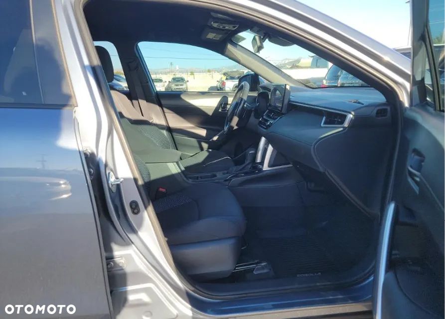 Toyota Corolla Cross - 10