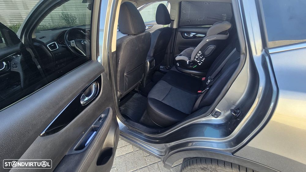 Nissan Qashqai 1.5 dCi N-Connecta Business - 6
