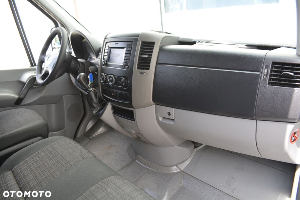 Mercedes-Benz Sprinter 319 CDI 3.0V6 - 29