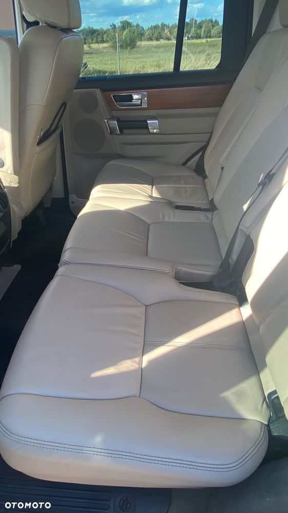 Land Rover Discovery 3.0D V6 HSE - 6