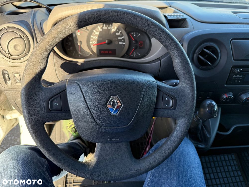 Renault Master - 32