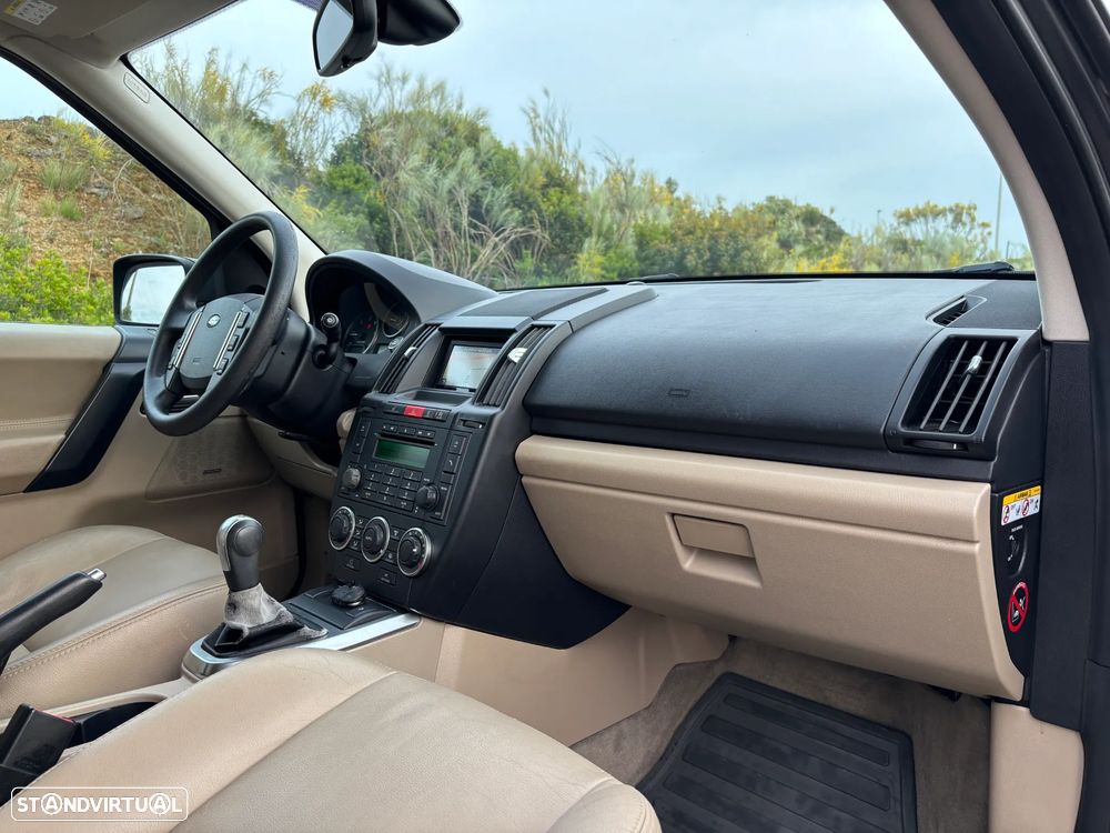 Land Rover Freelander eD4 S - 24