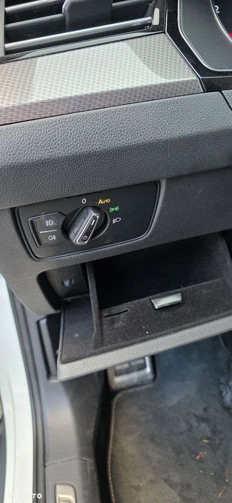 Volkswagen Passat Alltrack 2.0 TDI SCR DSG 4Motion - 28