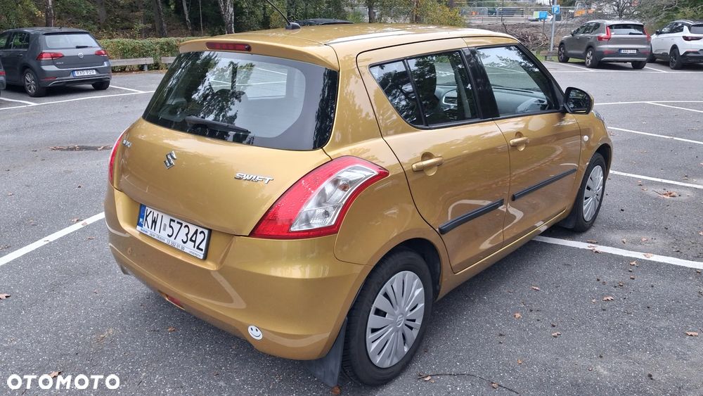 Suzuki Swift - 5