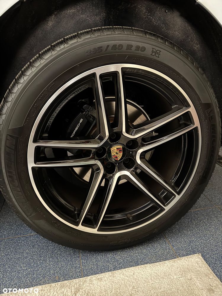 Porsche Macan Standard - 21