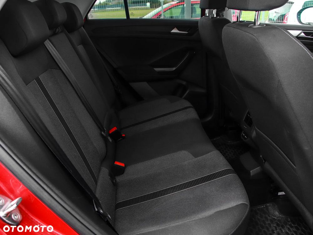 Volkswagen T-Roc 1.5 TSI Life DSG - 12