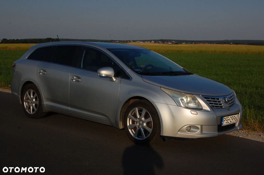 Toyota Avensis 2.0 D-4D Sol plus - 1