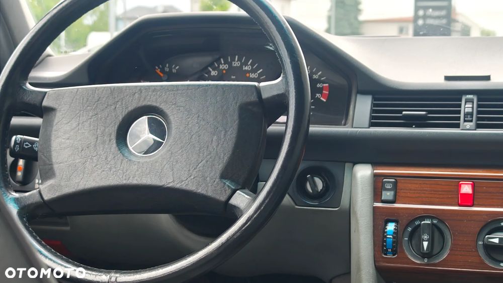 Mercedes-Benz Klasa E - 13