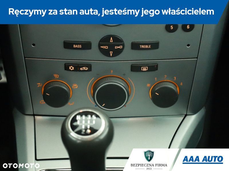Opel Astra - 16