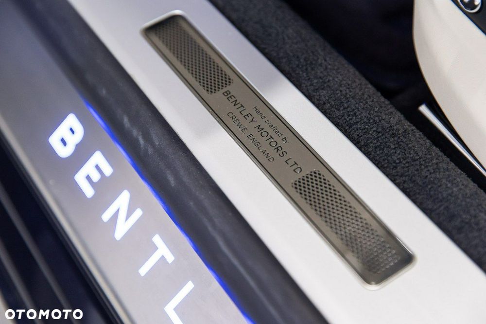 Bentley Flying Spur - 30