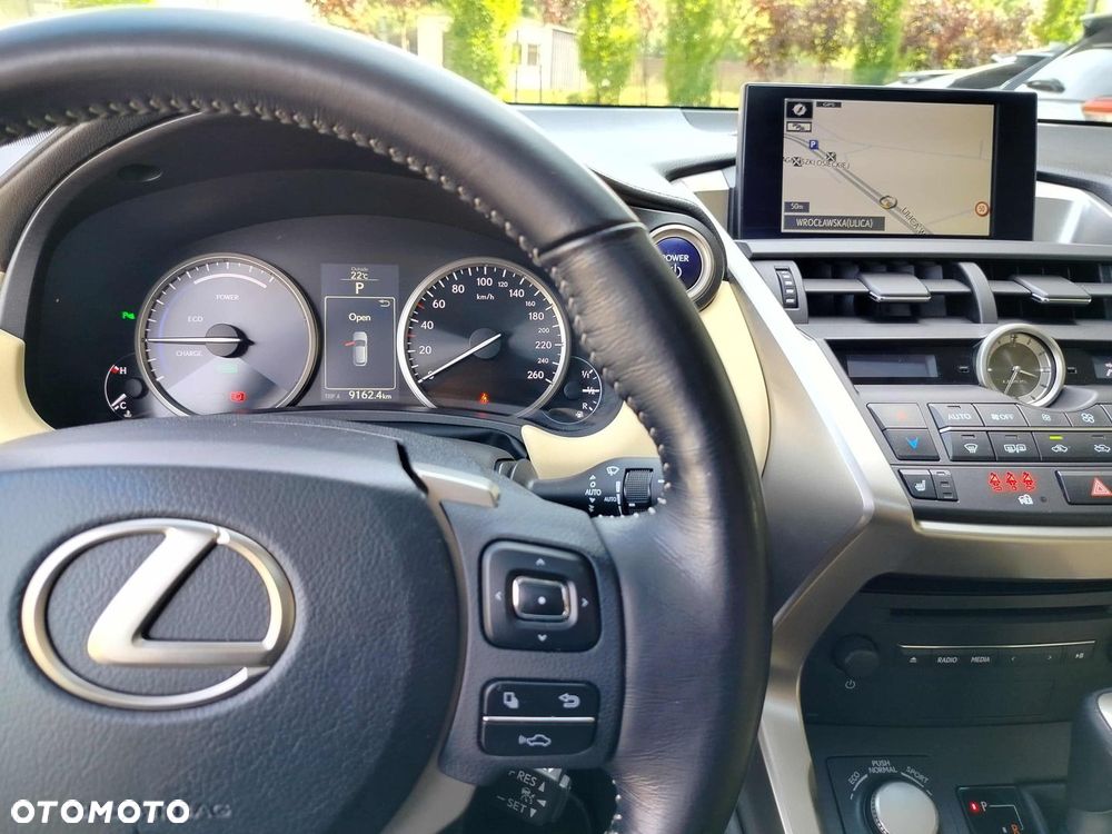 Lexus NX 300h Comfort AWD - 9