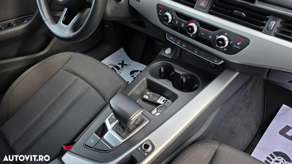 Audi A4 2.0 40 TDI S tronic S Line - 23