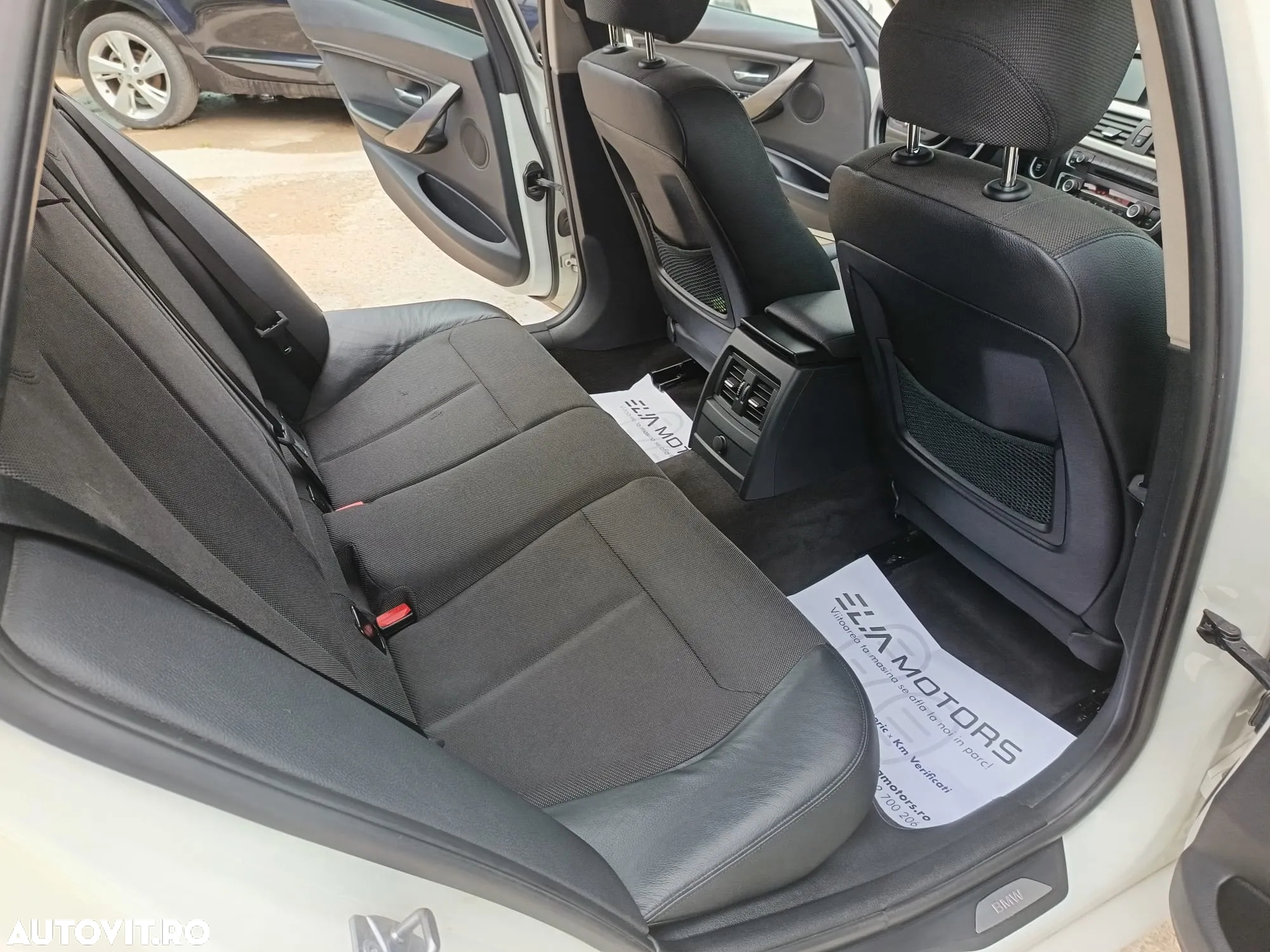BMW Seria 3 320d Touring xDrive Sport-Aut. - 20