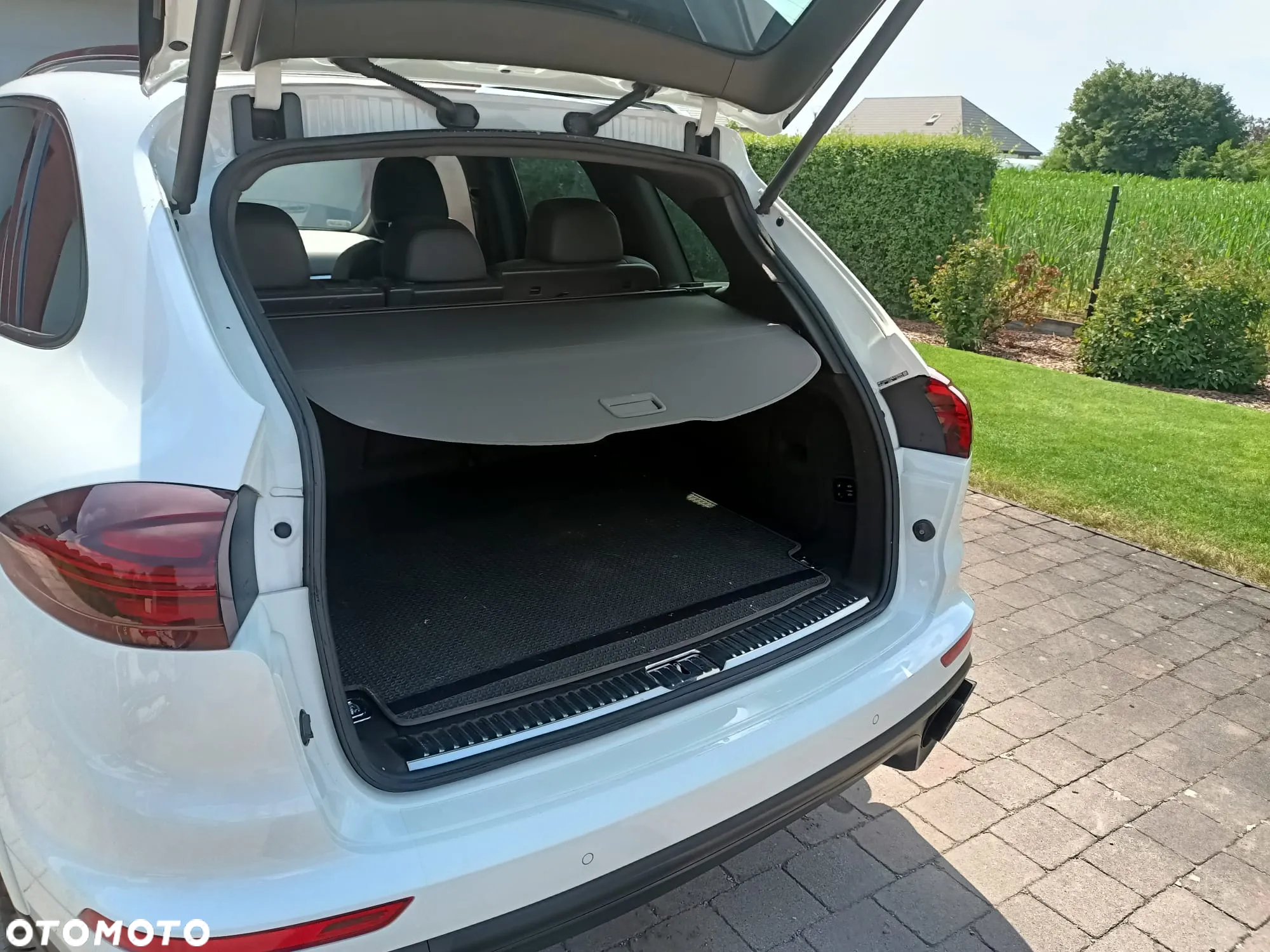 Porsche Cayenne Diesel Platinum Edition - 10