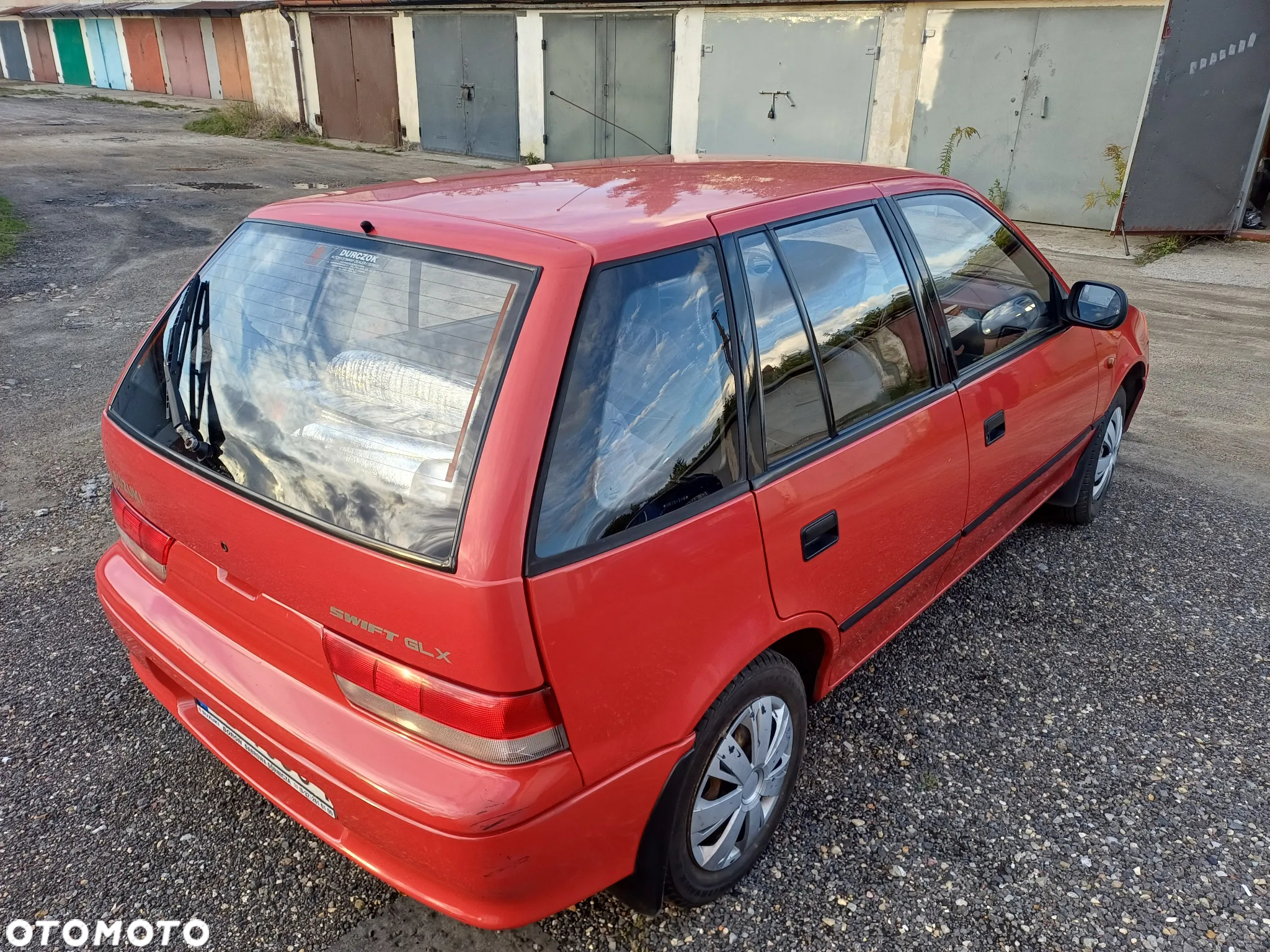 Suzuki Swift ver-1-3-glx - 3