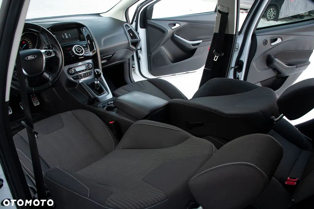 Ford Focus - 28