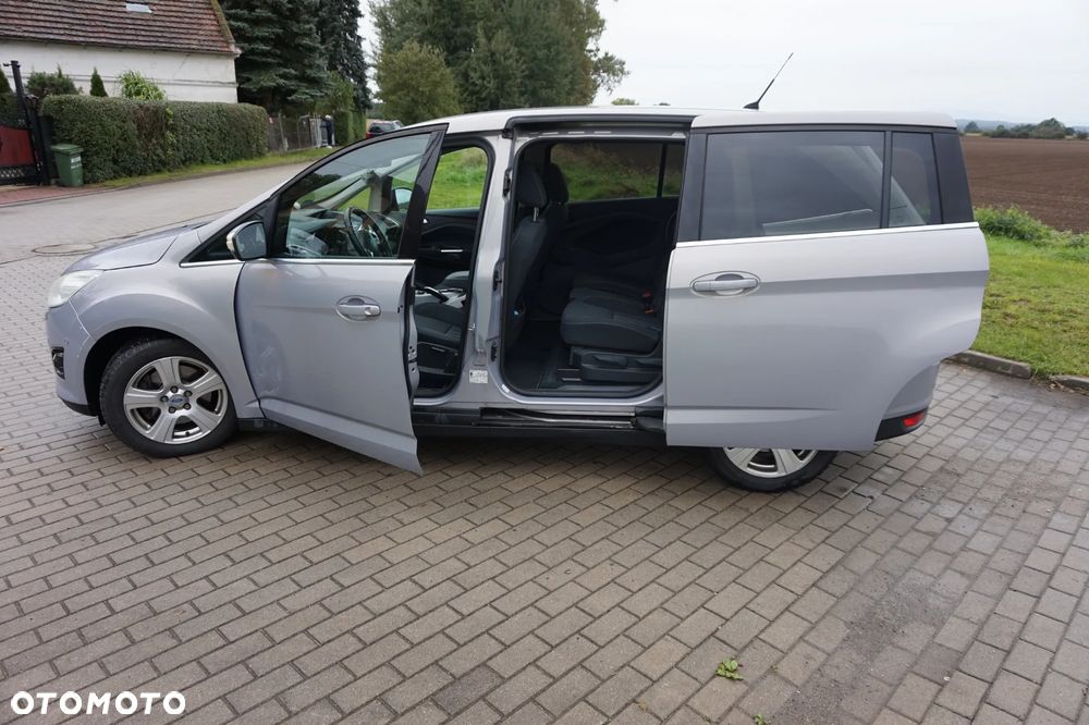 Ford Grand C-MAX - 5