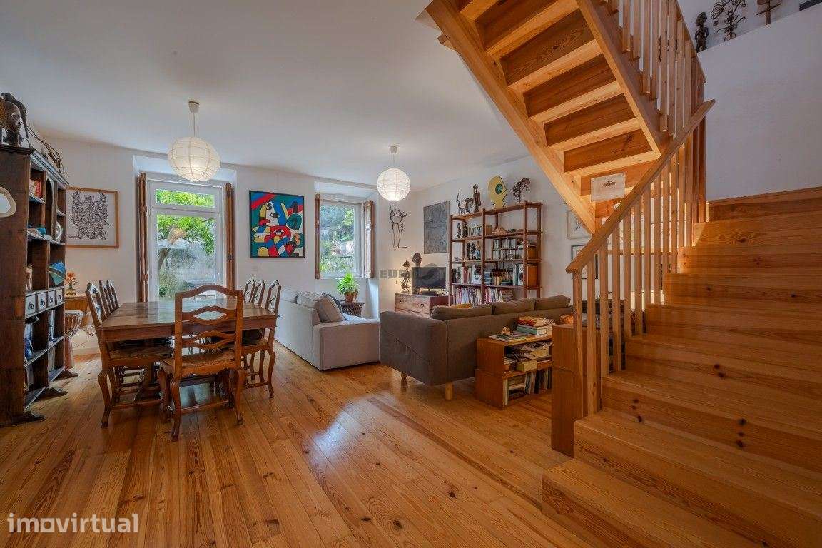 Moradia duplex na Graça com 5 Quartos e Jardim - Grande imagem: 4/25