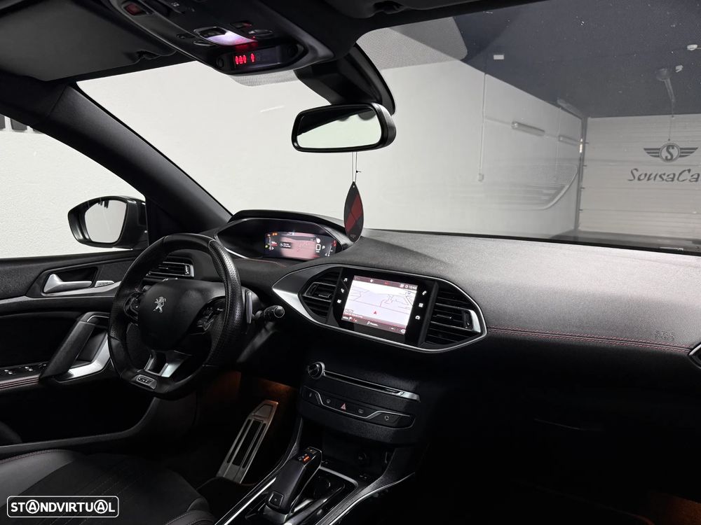 Peugeot 308 BlueHDi FAP 130 EAT8 Stop & Start GT - 19