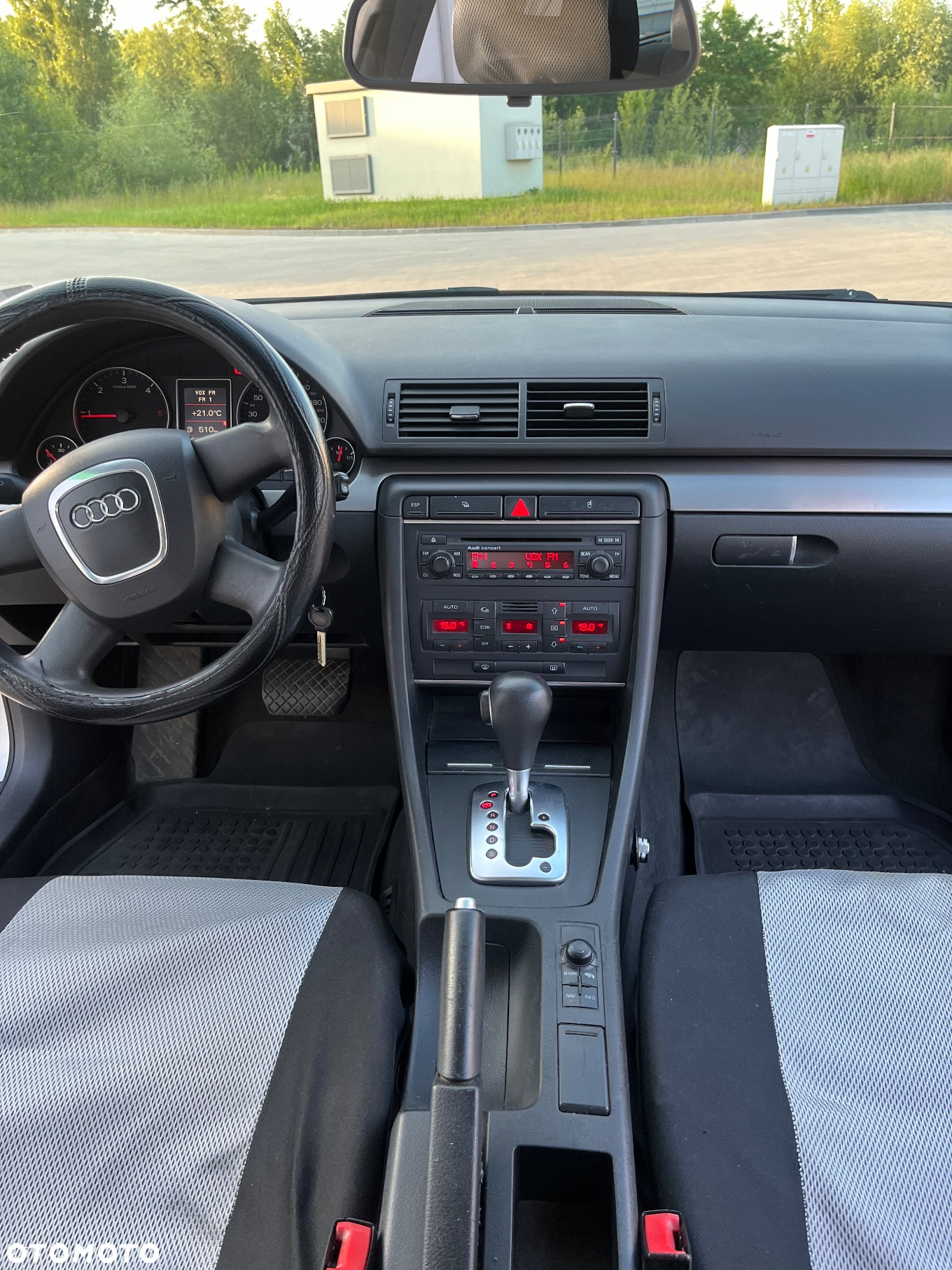 Audi A4 Avant 2.0 TDI Multitronic - 25