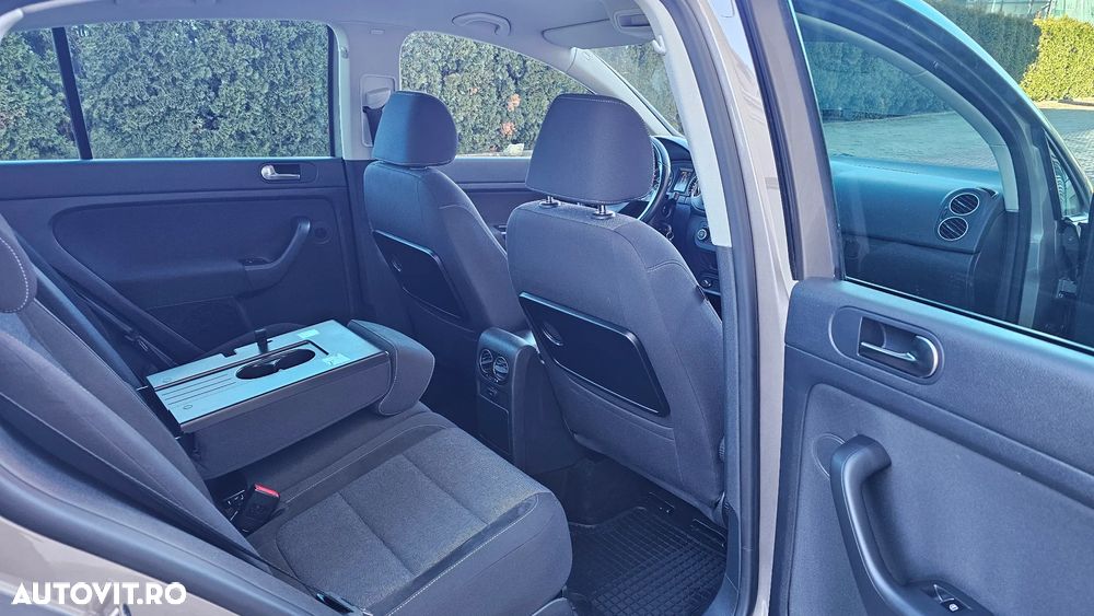 Volkswagen Golf Plus 1.2 TSI DSG Style - 8