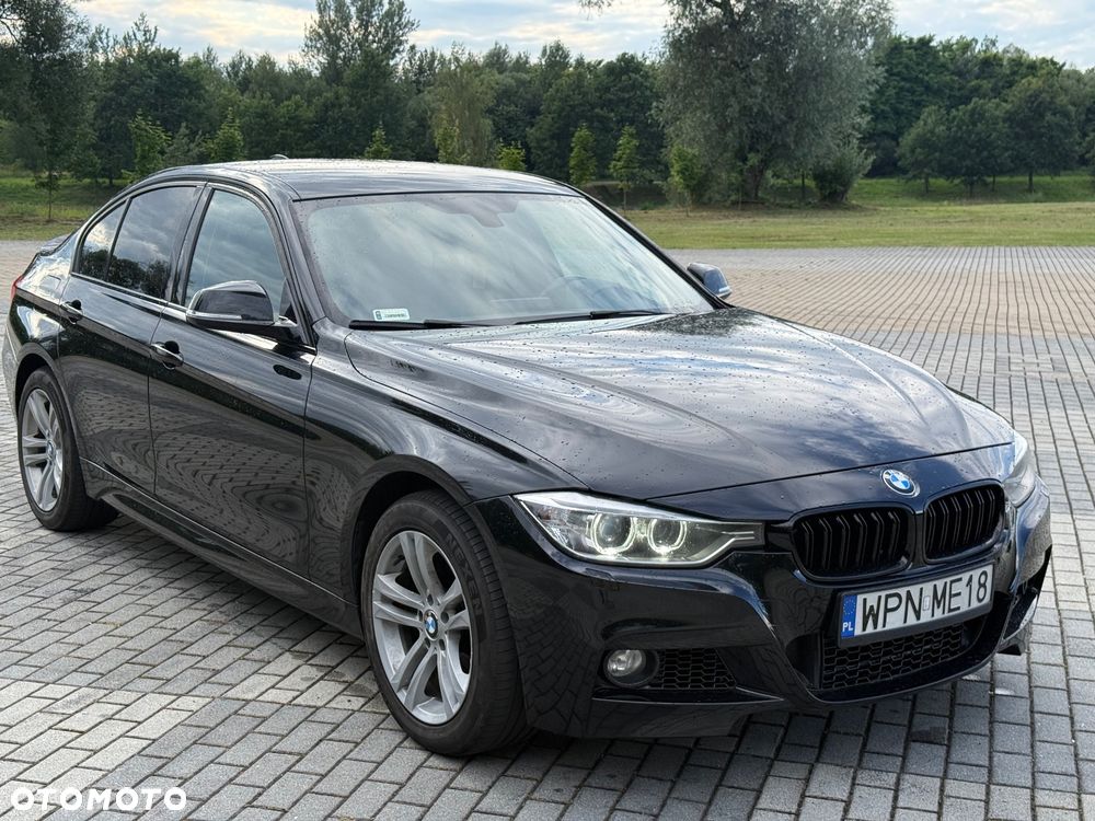 BMW Seria 3 320i - 4