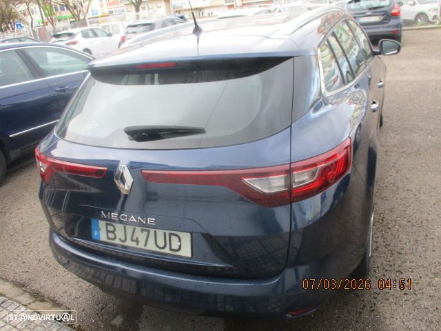 Renault Mégane Sport Tourer ENERGY dCi 110 BUSINESS - 3