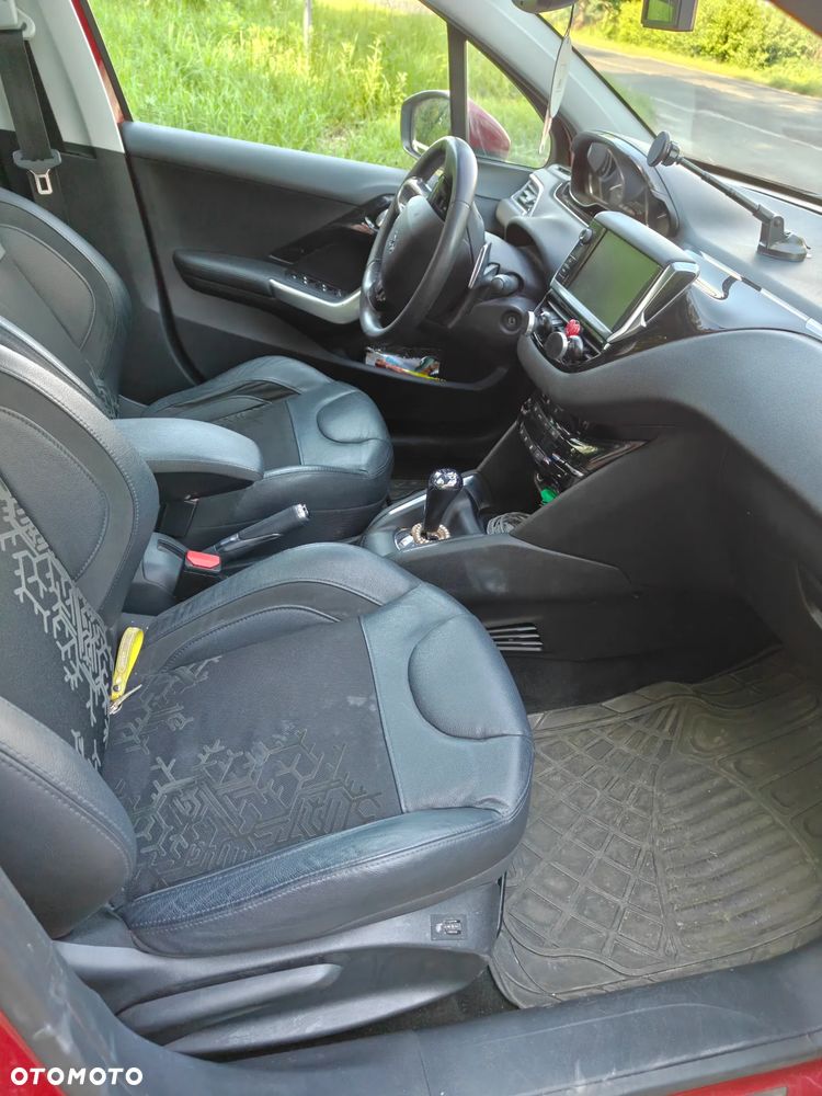 Peugeot 208 - 9