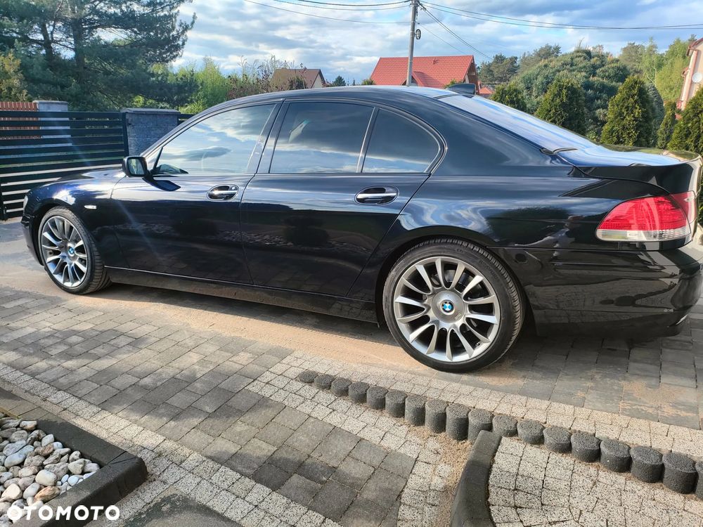 BMW Seria 7 - 24