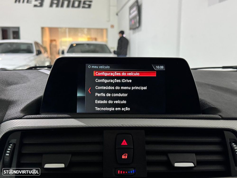 BMW 118 d Pack M - 28