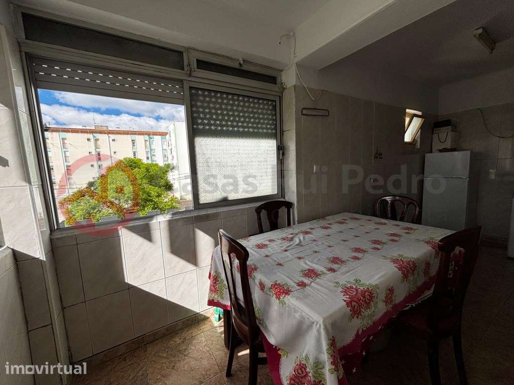 Apartamento T3 junto à Cruz Vermelha em Setúbal - Grande imagem: 5/23