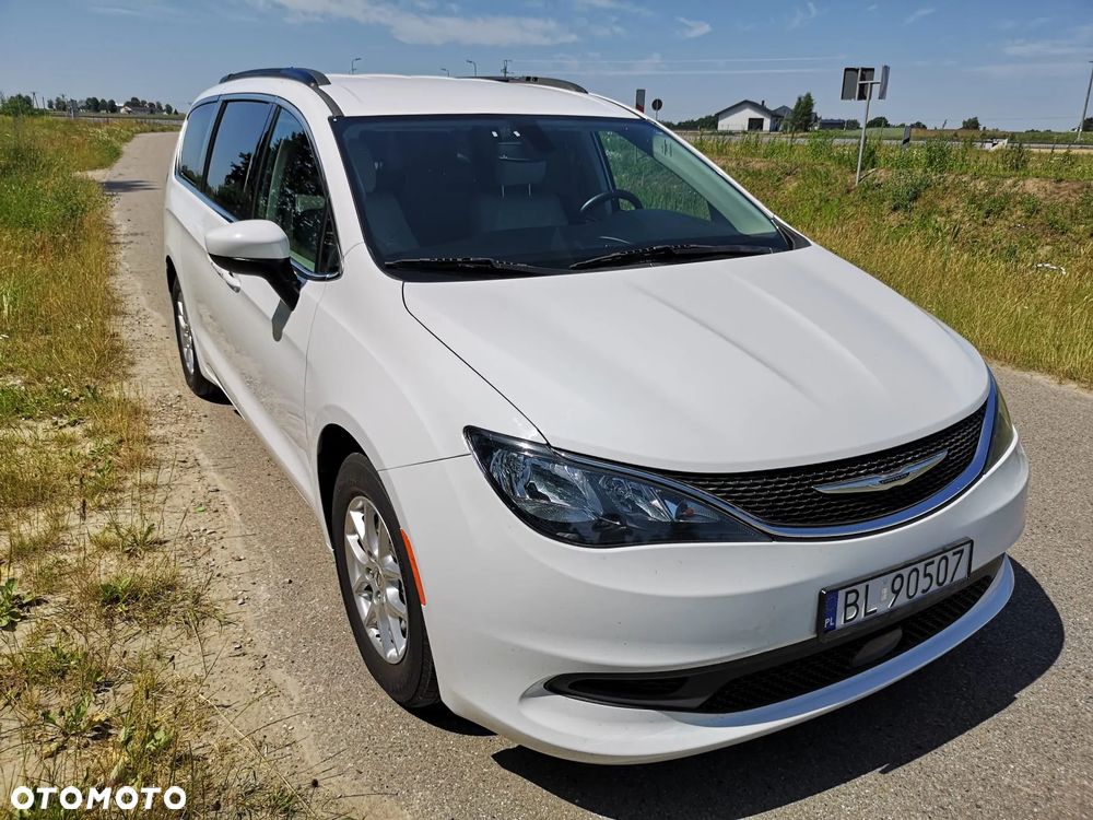 Chrysler Pacifica - 21