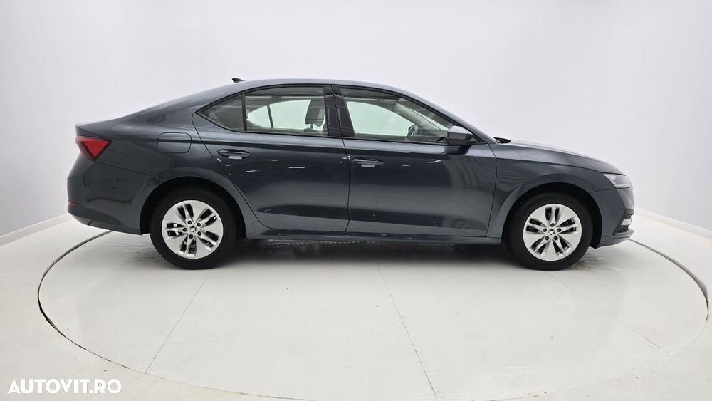 Skoda Octavia 2.0 TDI DSG Ambition - 5