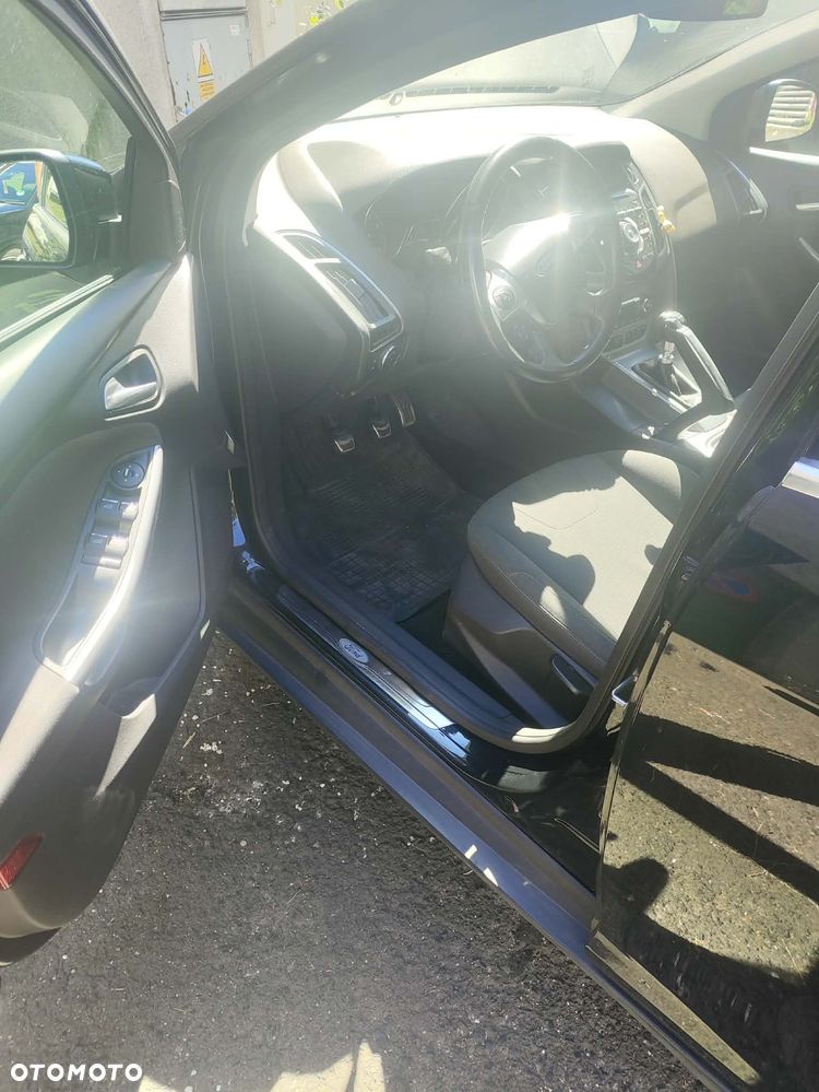Ford Focus 1.6 EcoBoost Titanium - 9