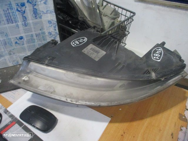 Farol 3B0941016A VW PASSAT 4 BREAK (3B) PHASE 2 2001 1.9TDI  130CV 5P CINZENTO DRT H7 + H7 HELLA  APOIO DANIFICADO - 6