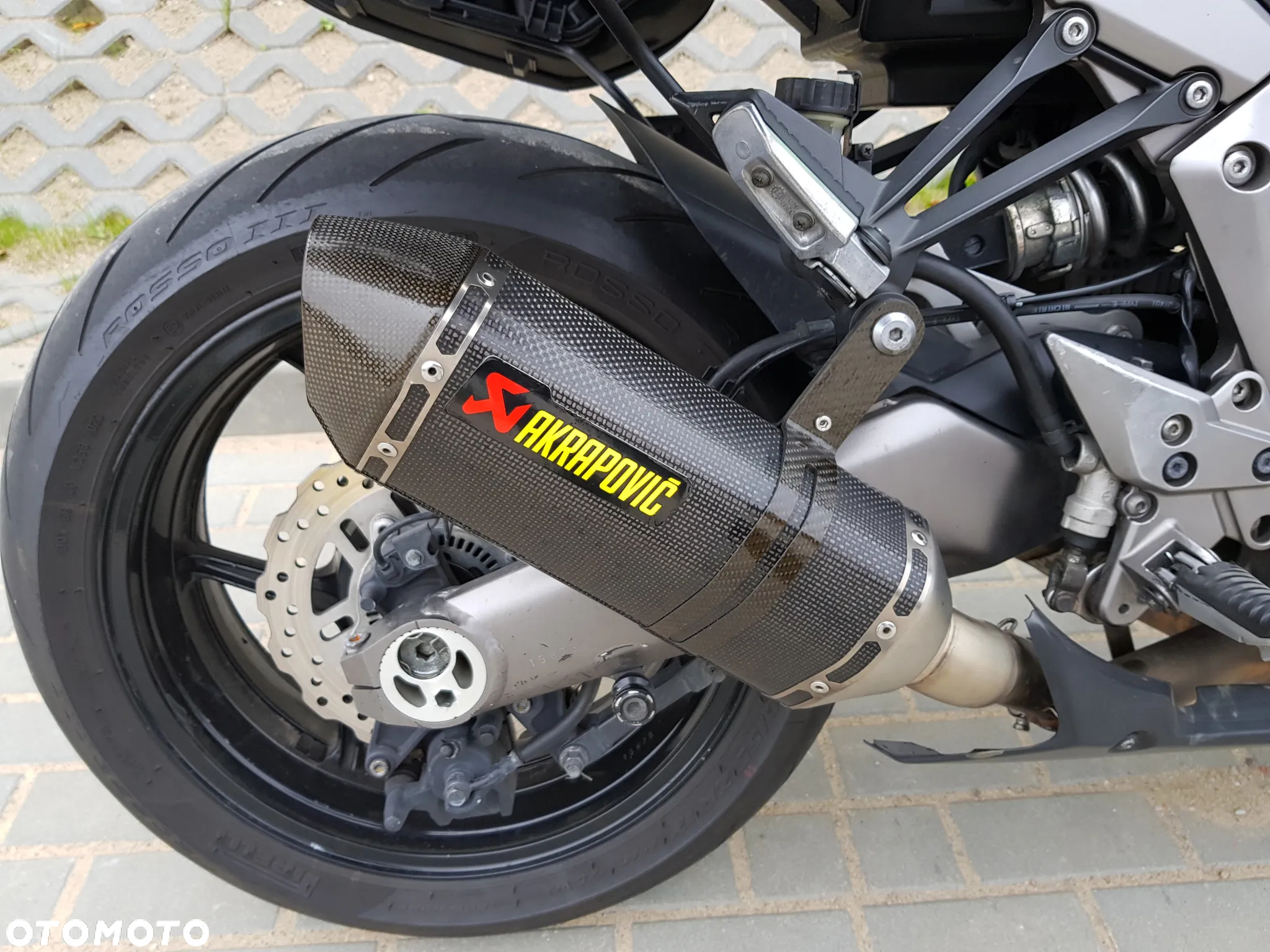 Kawasaki Ninja 1000 SX - 7