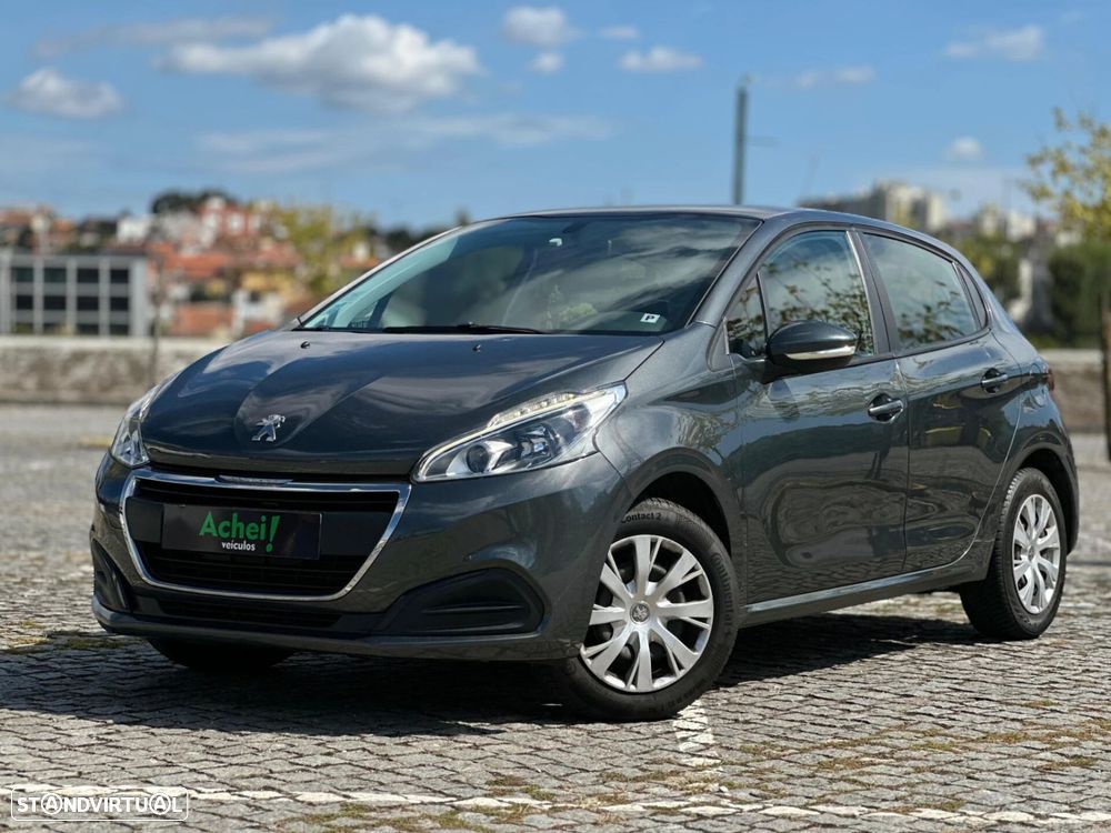 Peugeot 208 - 1