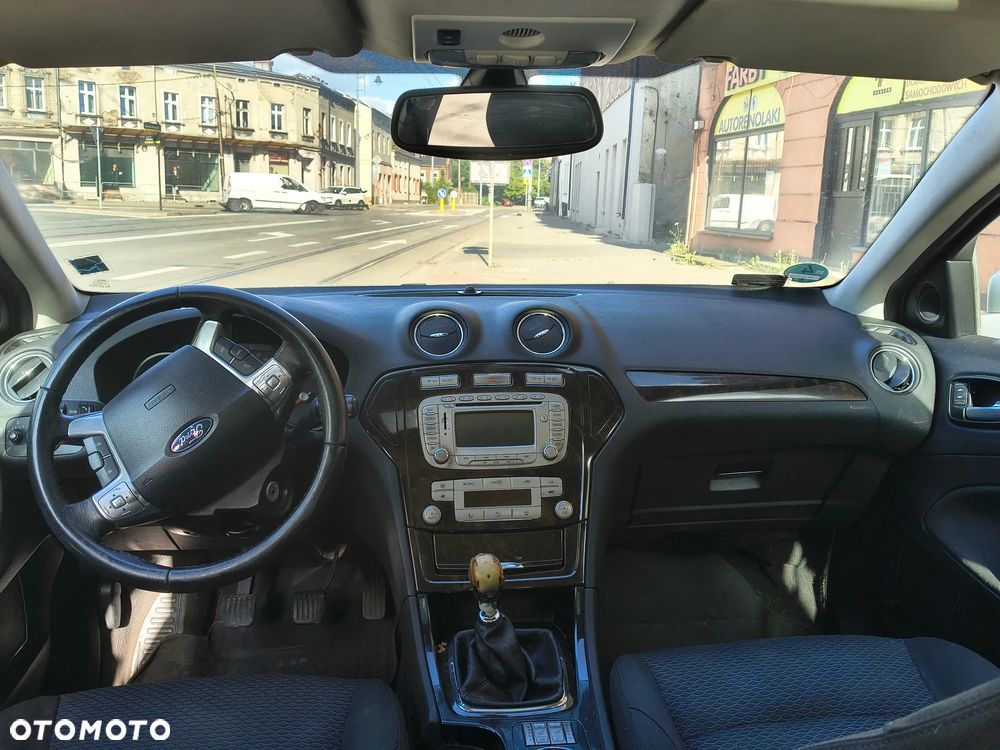 Ford Mondeo 2.0 TDCi Ghia - 4