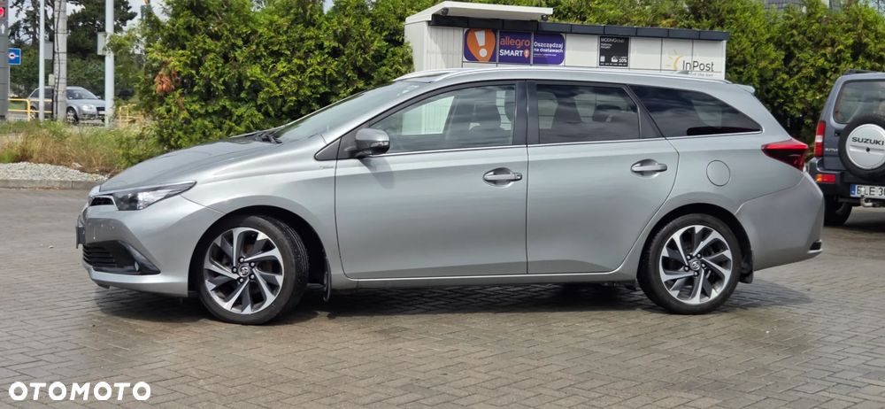 Toyota Auris 1.6 D-4D Design Edition - 9