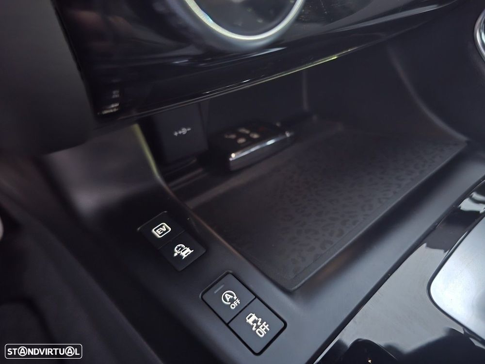 Jaguar E-Pace 1.5 P300e R-Dynamic SE AWD Aut. - 36