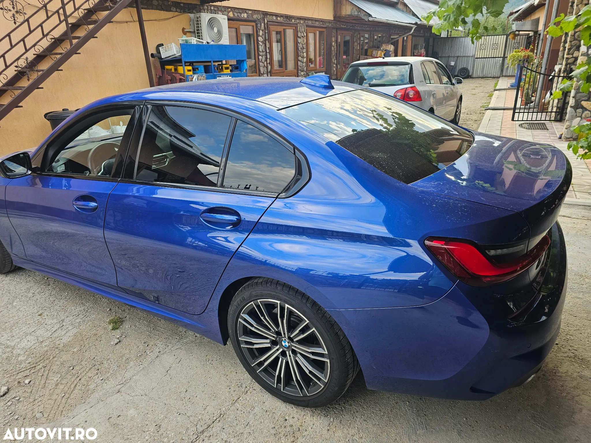 BMW Seria 3 320i AT - 11