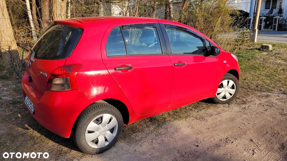 Toyota Yaris - 2